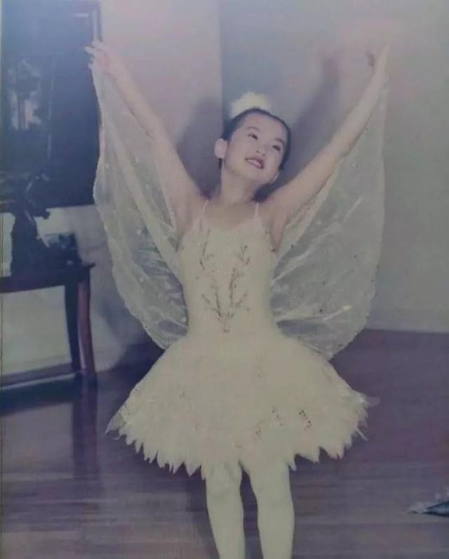 孟晚舟和姚安娜是一个妈妈（孟晚舟回国姚安娜写错字被嘲）(16)