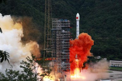 ​东方红一号人造地球卫星发射（我国第一颗人造地球卫星）