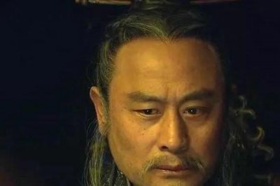 ​嬴虔为什么腰斩