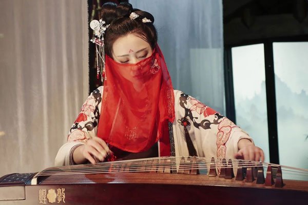b站墨韵为什么是教主 她的古筝程度太利害了
