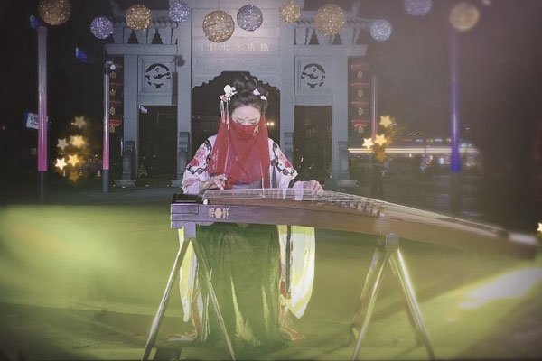 b站墨韵为什么是教主 她的古筝程度太利害了