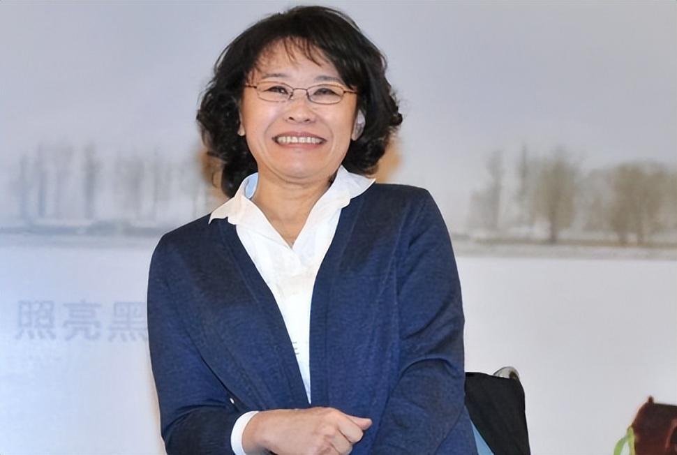 张海迪结了几次婚(王佐良和张海迪的故事)