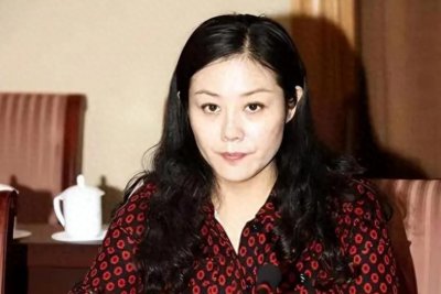 ​甘肃女副市长姜保红：靠美色上位，陪睡40名官员，贪污受贿1439万