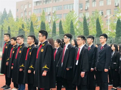 ​富有创意的运动会入场式惊艳全场