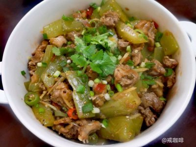 ​红烧兔肉里面可以放什么配菜？