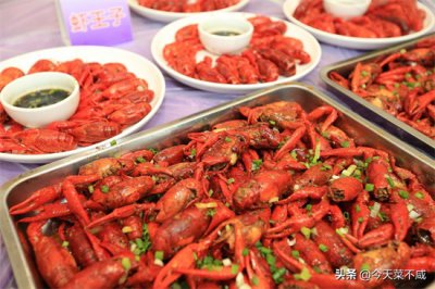 ​这才是正宗蒜泥虾尾的做法，蒜香浓郁真好吃
