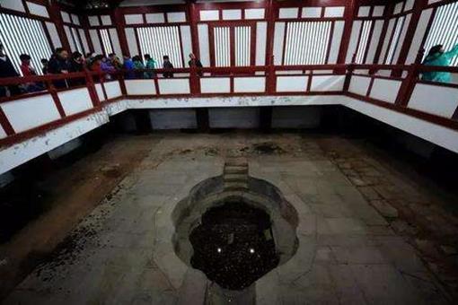 唐玄宗跟杨贵妃洗澡的地方是什么样子的?