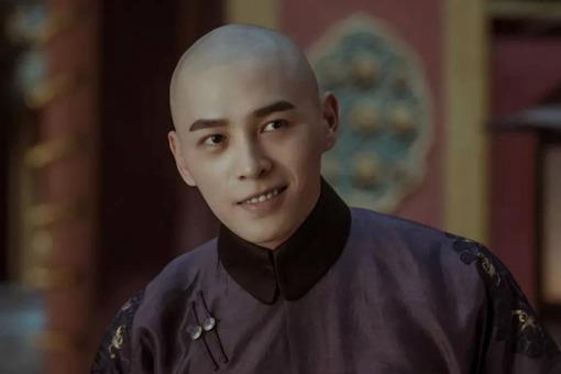 弘昼是如何从夺嫡之争中全身而退的?