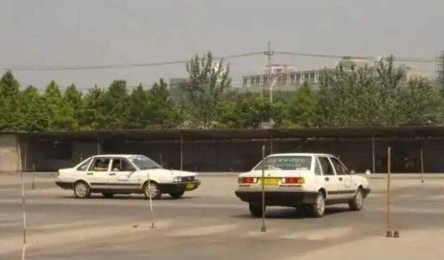 驾校教练证怎么考？驾校教练资格证怎么考取-