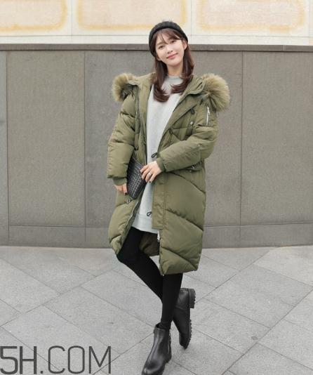 军绿色羽绒服怎么搭配？军绿色羽绒服搭配图片