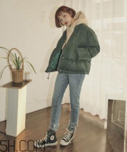 ​军绿色羽绒服怎么搭配？军绿色羽绒服搭配图片