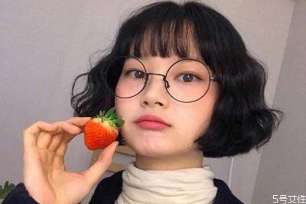 泡面卷发适合什么脸型 头发多适合泡面卷发吗