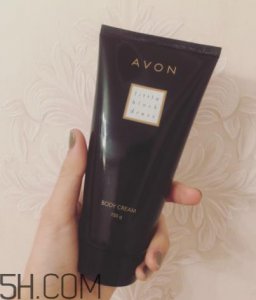 ​雅芳香体乳效果怎么样？雅芳香体乳哪个好闻？