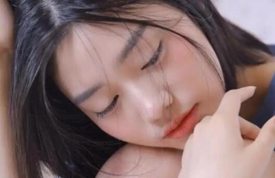 ​男女之间聊天暧昧话题，根据三个阶段去聊