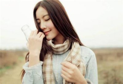 ​很久没联系的女生该怎么去开场？用这些开场白让她秒回你