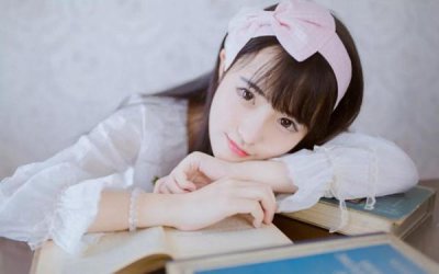​女生说压力太大，男生应该继续追吗