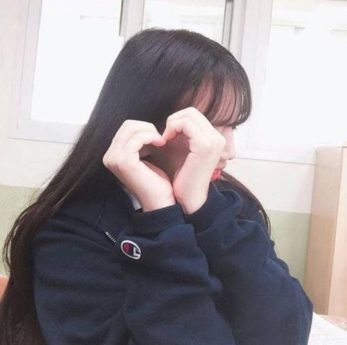晚上撩妹子的小情话 撩动她的心