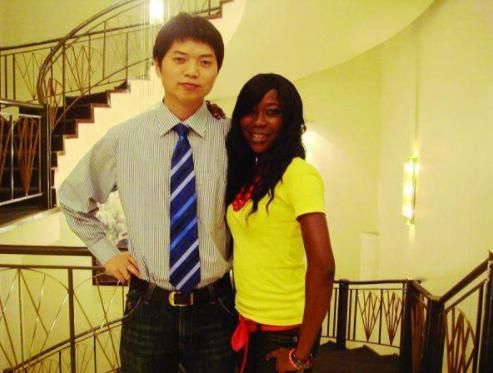 实拍那些娶非洲女人的中国男人