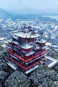 ​国内罕见的高热含氡矿泉，中国有的地方不足10处