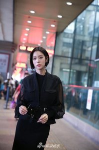 ​Clara克拉拉秒变轻熟女LOOK 短发精致动人