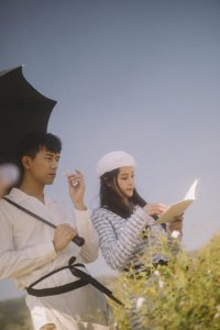 ​杨紫被骂倒贴邓伦炒cp邓伦毫无动静另有隐情，网友太甜蜜了