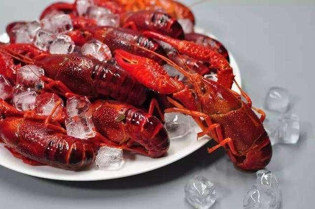 正宗卤水小龙虾，厨师长的秘密配方，一个字，好吃