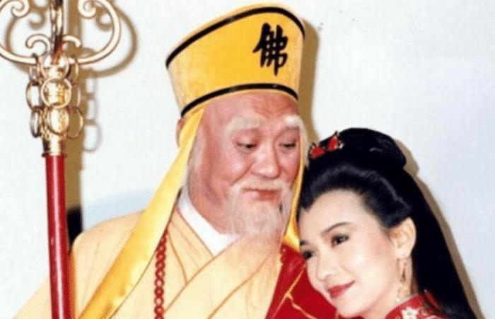 7张经典照片,法海搂着白娘子,雕兄摘下了面具,周星驰牵手黄圣依
