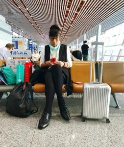 ​53岁郑海霞结婚10年，至今无子女原因曝光，丈夫已多年不见踪影