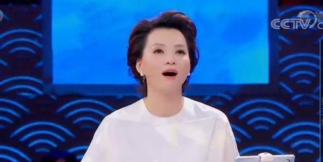 中国诗词大会：心急才子错答令董卿康震无语，却引出词帝千古之痛