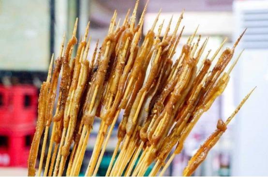 街边的10块30串“鸭肠”，为什么这么便宜？店老板道出实情