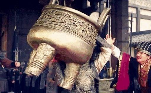秦武王为什么非要举鼎啊？秦武王非要举鼎的原因揭秘