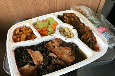 ​高铁上有15元的快餐，为什么很少有人吃过呢？可算知道原因了