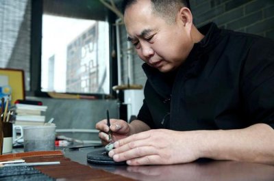 ​非遗中的年味| 俏色巧雕 不止于方寸之间