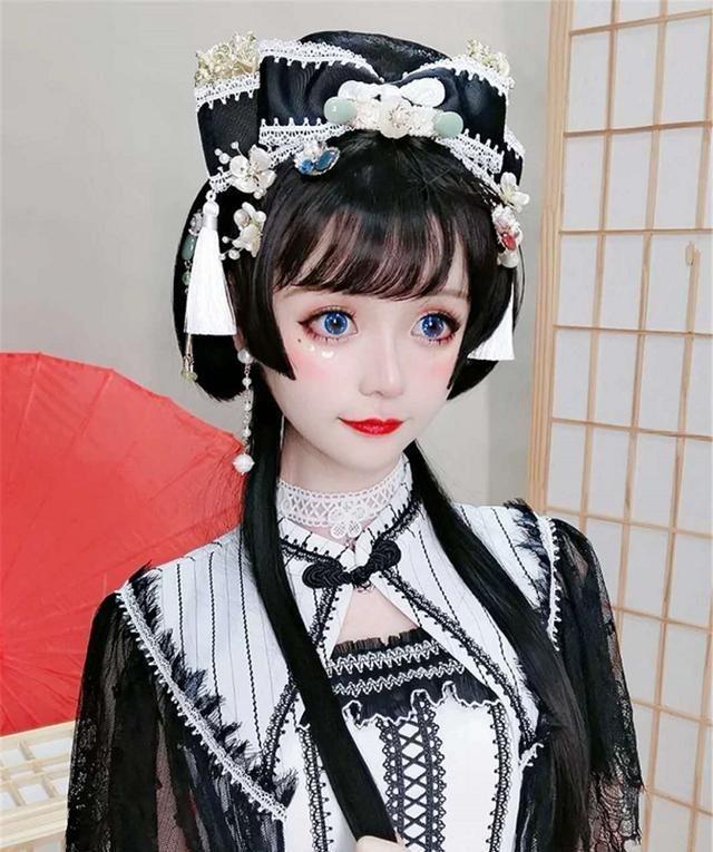 有一种洛丽塔发型，叫长寇的“水母头”，显瘦百搭，圆脸lo娘爱了
