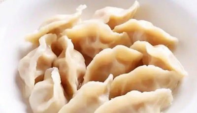 ​猪肉饺子馅怎么调才好吃？教你多加一点这“调料”饺子鲜香又美味
