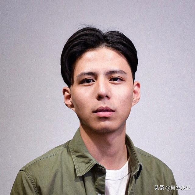 男生还剪“毛寸”发型？19年秋天剪这4款，尽显帅气暖男气质
