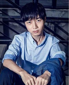 ​神超首秀骚男豪气送礼引调侃，网友：虎牙人气怎么这么高？