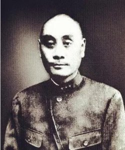 ​刘湘去世后，川军的实权掌控在谁手里？不是蒋介石