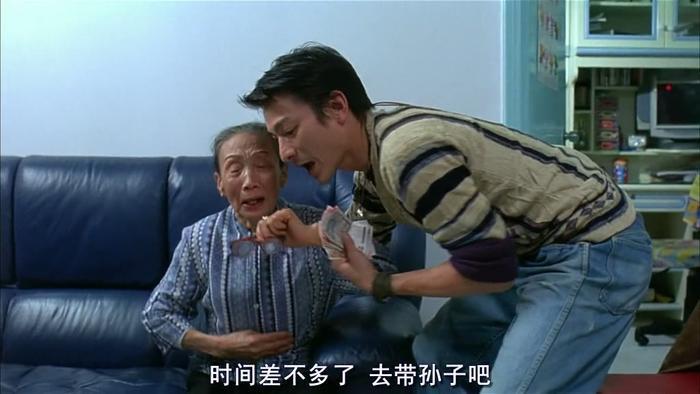 “周星驰御用”侯焕玲95岁辞世，67岁才开始拍戏，一生从未恋爱过