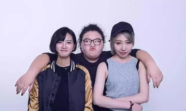 1022女声首张专辑《乱糟糟电台》全国巡演大华1935西安站