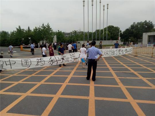 大学生游泳课溺亡，太悲哀了！