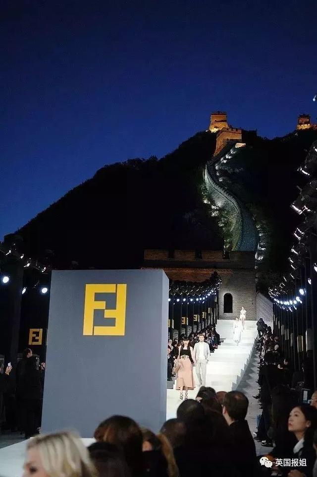 时尚界“老佛爷”离世谢幕!生前每天看20份报纸