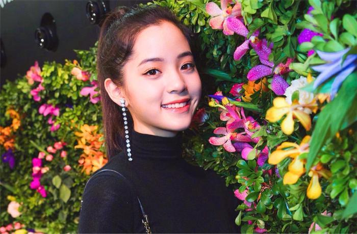 杨天真成功签下马思纯签约壹心，会炒作懂公关？范冰冰都对她很恭敬？