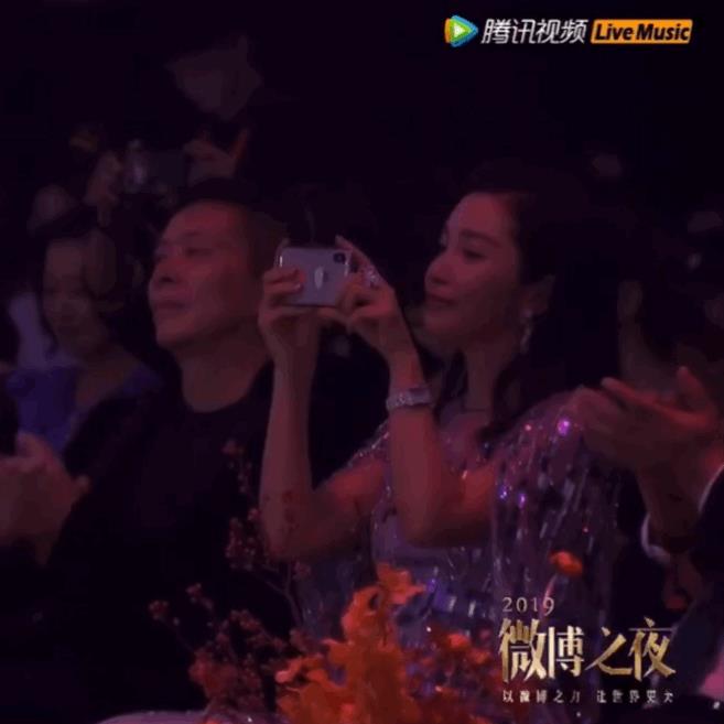 微博之夜：三大亮点引关注，肖战封王杨紫封后，杨紫：感谢认可