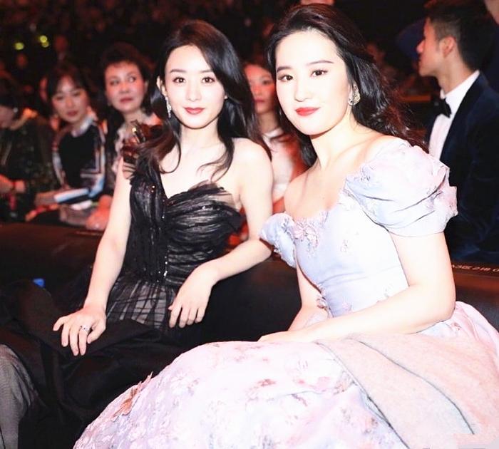 微博之夜：三大亮点引关注，肖战封王杨紫封后，杨紫：感谢认可