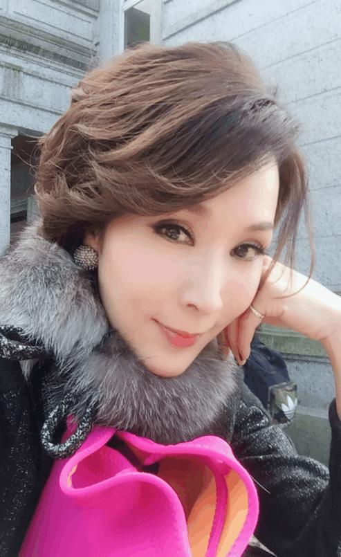 焦恩俊老婆才是真正冻龄女神! 47岁的她原来这么美
