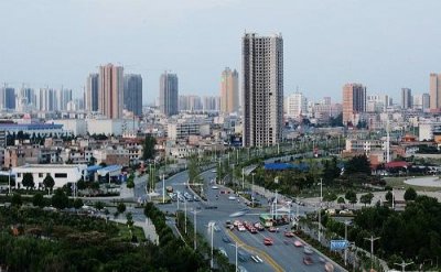 ​河南省第一大县，比半个开封还大，相当于0.2个信阳