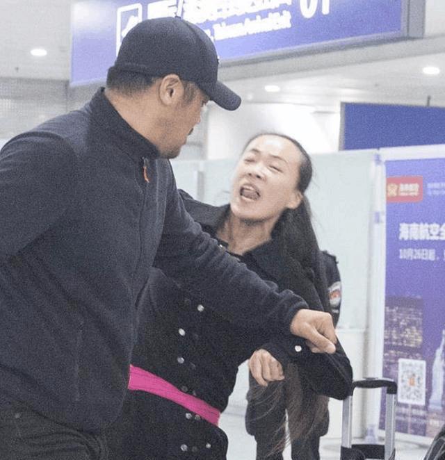40740条微博, 两千五百多日日夜夜, 疯狂粉丝这种爱王力宏受不起