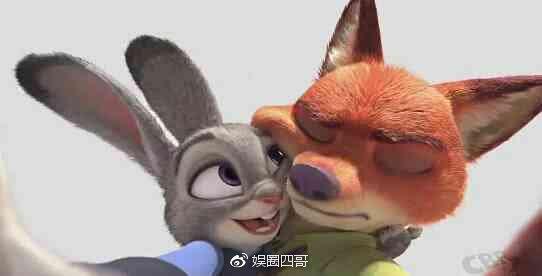 小鬼秒删微博，疑似恋情曝光