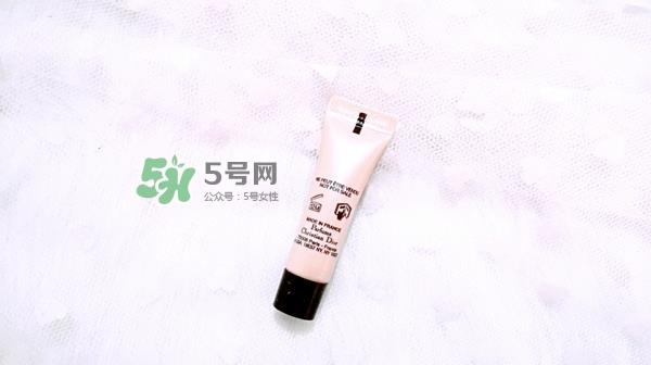 迪奥凝脂恒久粉底液真假怎么辨别-迪奥粉底液真假图